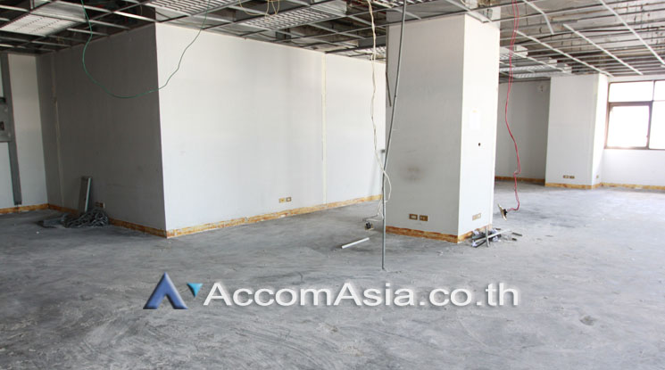  1  Office Space For Rent in Charoen Nakhon ,Bangkok BTS Krung Thon Buri at Thai Sri Tower AA13710